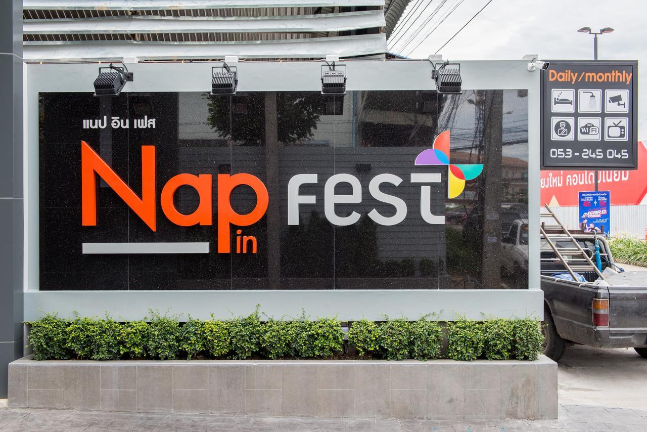 Nap In Fest Hotel Chiang Mai Bagian luar foto