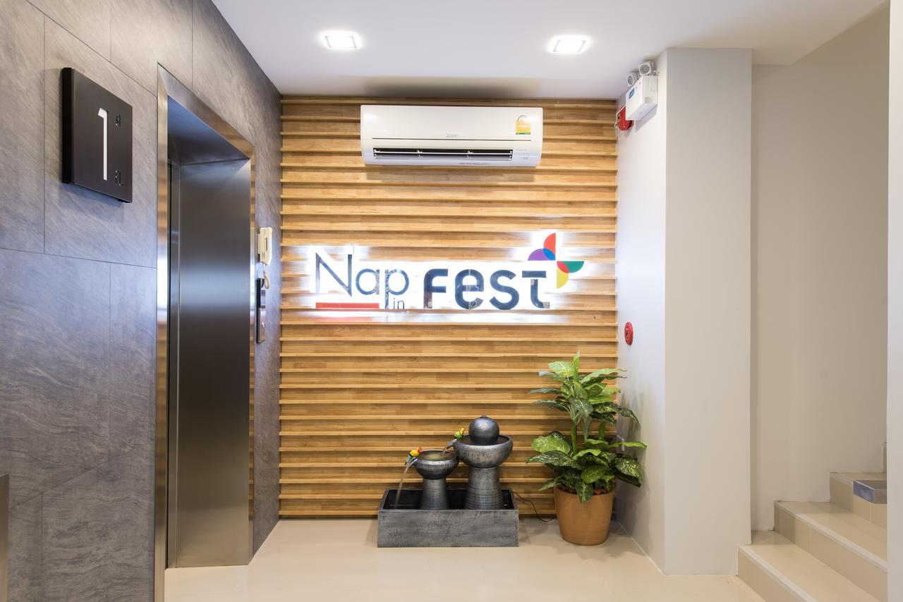 Nap In Fest Hotel Chiang Mai Bagian luar foto